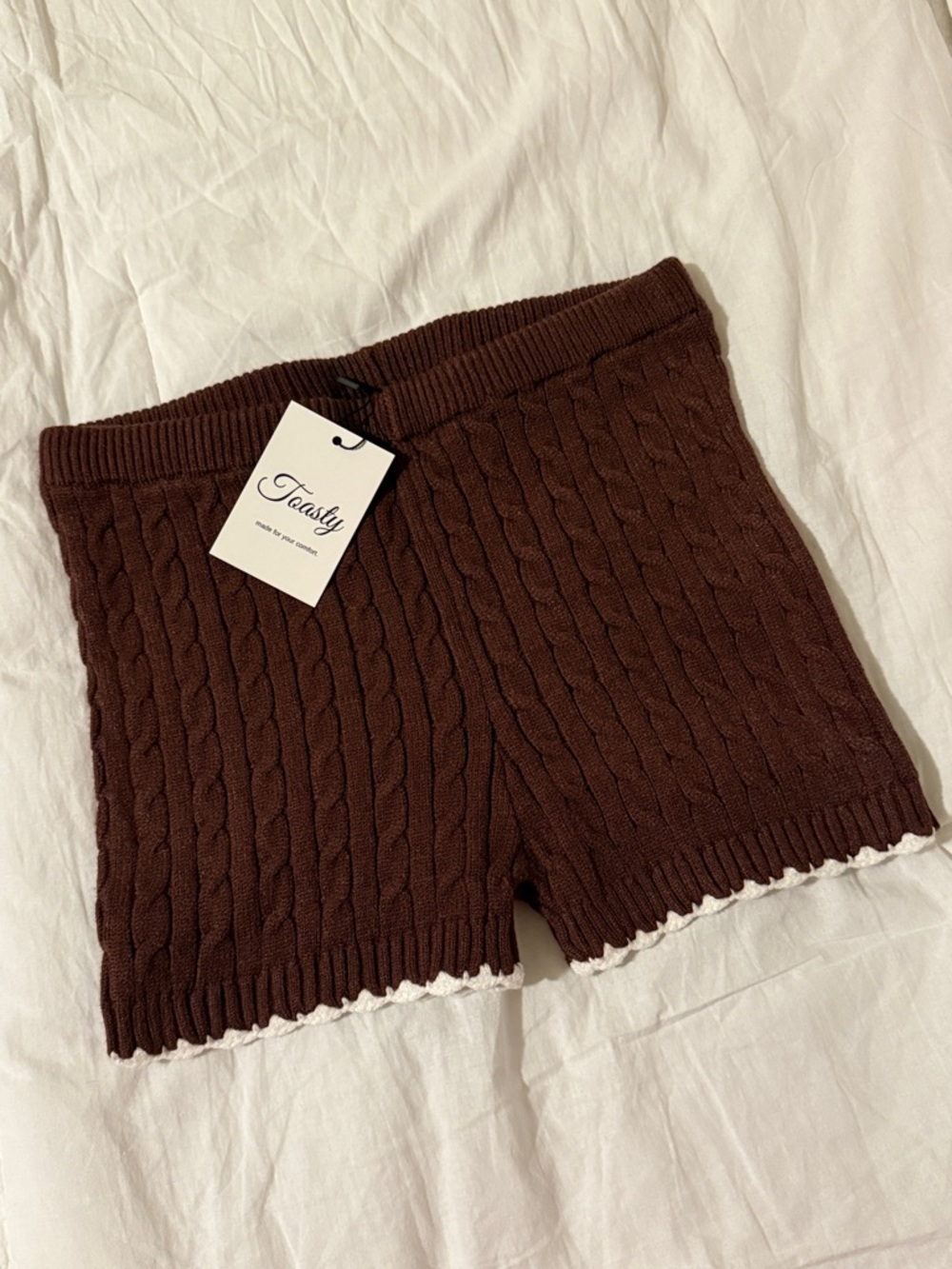 Toasty Cable Knit Brown Shorts with White Trim